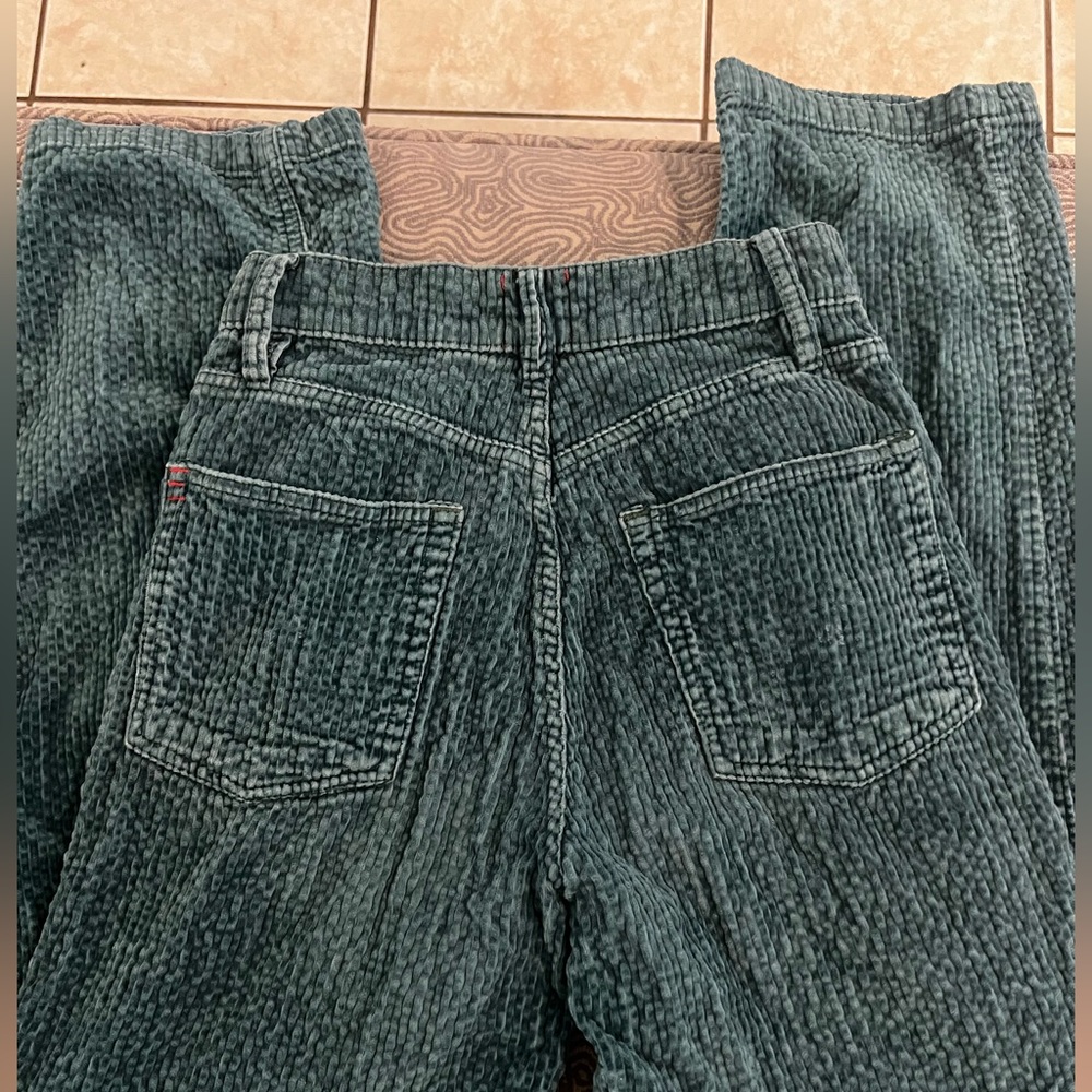 BDG green corduroy pants in size 24